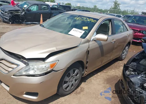 2011 Toyota Camry Le from USA, damaged, VIN 4T1BF3EK3BU134012